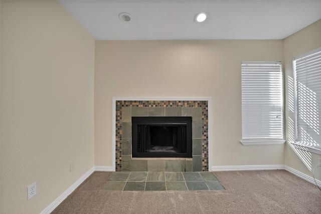 Building Photo - 2303 Park Hill Dr