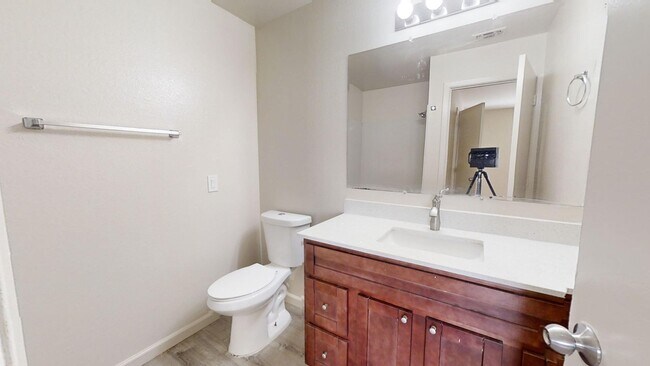 Building Photo - 2720-2724 Bravado Drive