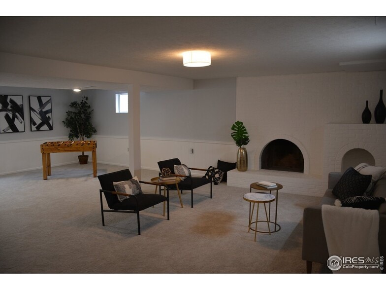 Building Photo - 990 Sparta Dr