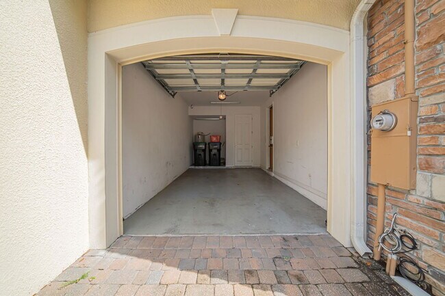 Building Photo - 10106 Willow Grove Ct