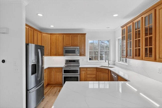 Building Photo - Stunning 5-BD 4-BA Outlook Home with Flatirons Views & Finished Basement