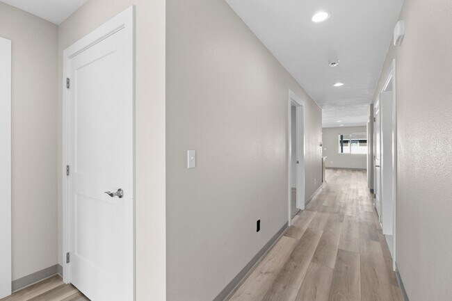 Building Photo - NEW Spokane Valley Duplex for Rent!