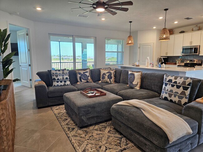 Building Photo - 12665 Radiance Ct