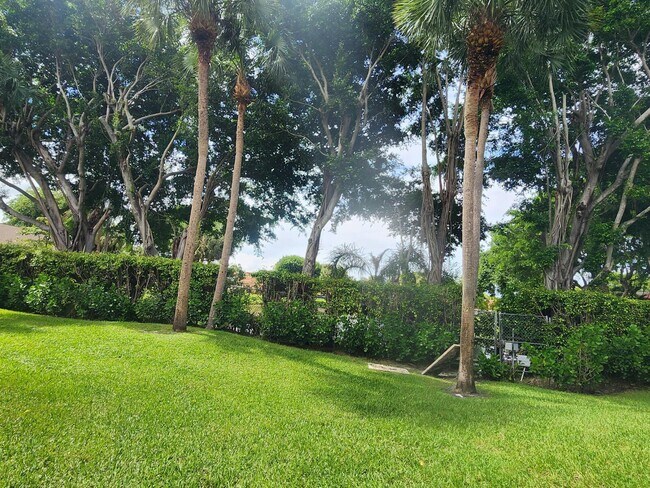 Building Photo - 6013 10th Ave N