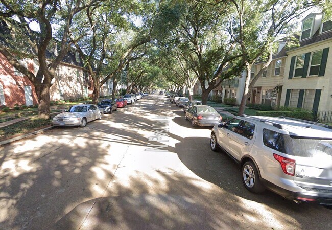 Primary Photo - 376 N Post Oak Ln