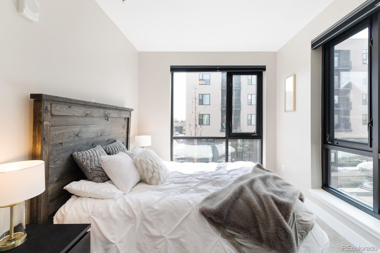 Building Photo - 2729 W 28th Ave