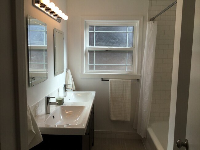 Bathroom #2 - 15154 Enadia Way