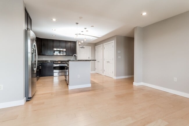 Building Photo - 2BR/2BA East Bayside Luxury Condo Near Old Port, W/D, Parking, Central AC, Views