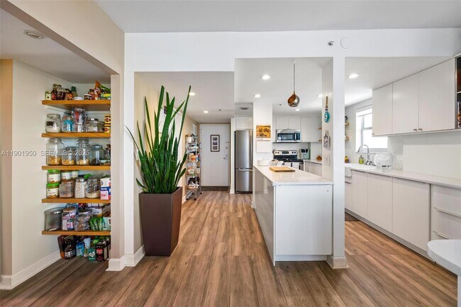 Building Photo - 2829 Indian Creek Dr