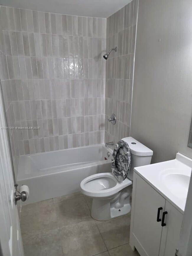 Building Photo - 16813 SW 107th Pl