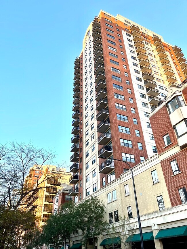 Primary Photo - 1529 S State St