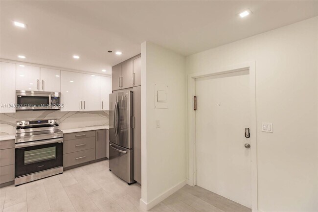 Building Photo - 4100 N 58th Ave