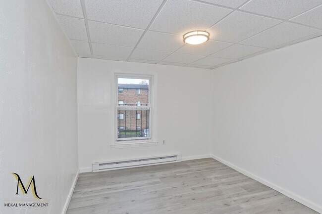 Building Photo - 41-45 Broad St