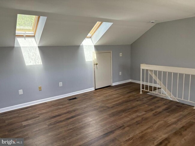 Building Photo - 178 English Run Cir