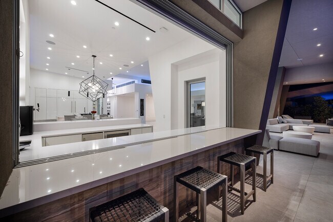 Building Photo - 663 Palisade Rim Dr