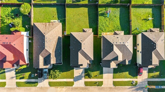 Building Photo - 113 W Gemini Ln