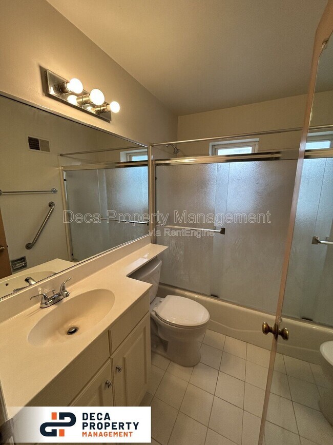 Building Photo - 1131 Claytonia Terrace