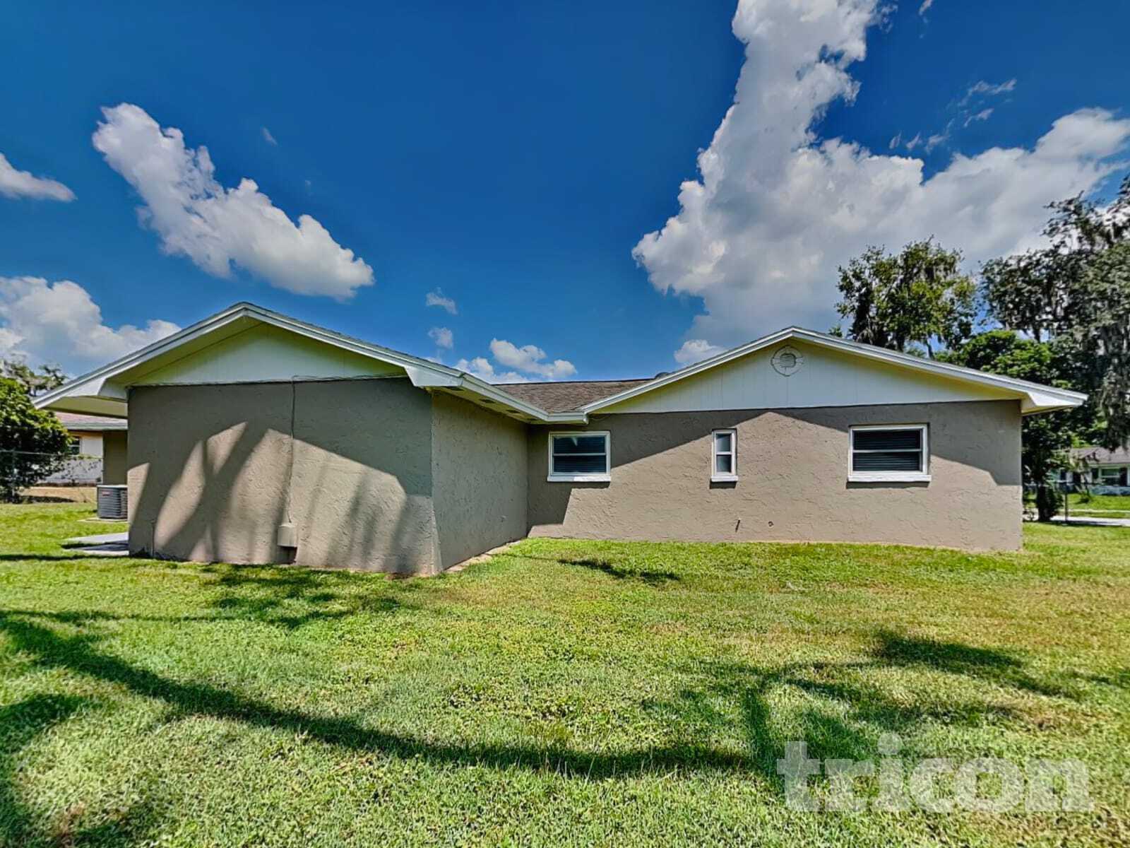 Building Photo - 902 Check Pl