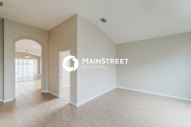 Building Photo - 4 Bedroom Pet-Friendly Home in BROOKSVILLE, FL with Main Street Renewal