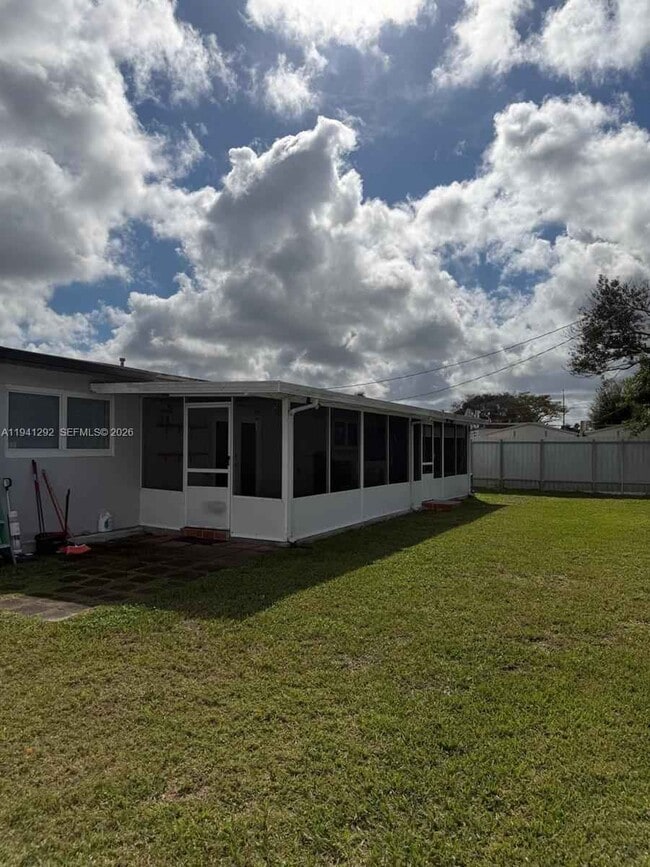 Building Photo - Southwest 96th Avenue, Miami, FL 33165 - 3 BR 2 BA single-family home