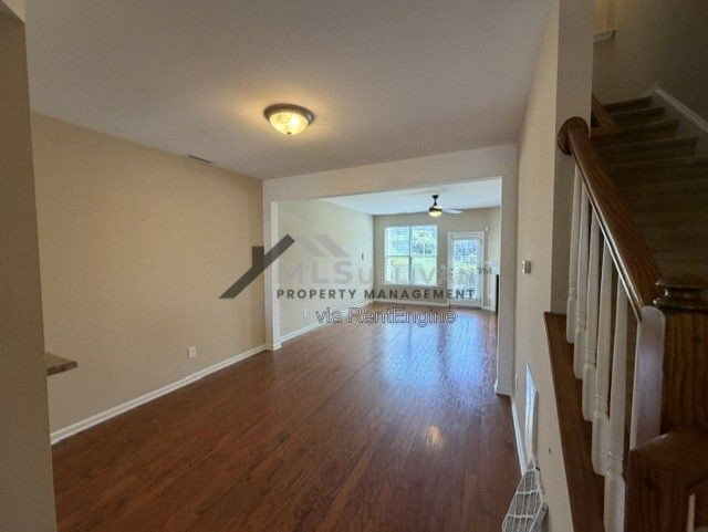 Building Photo - 100 Stratford Lakes Dr