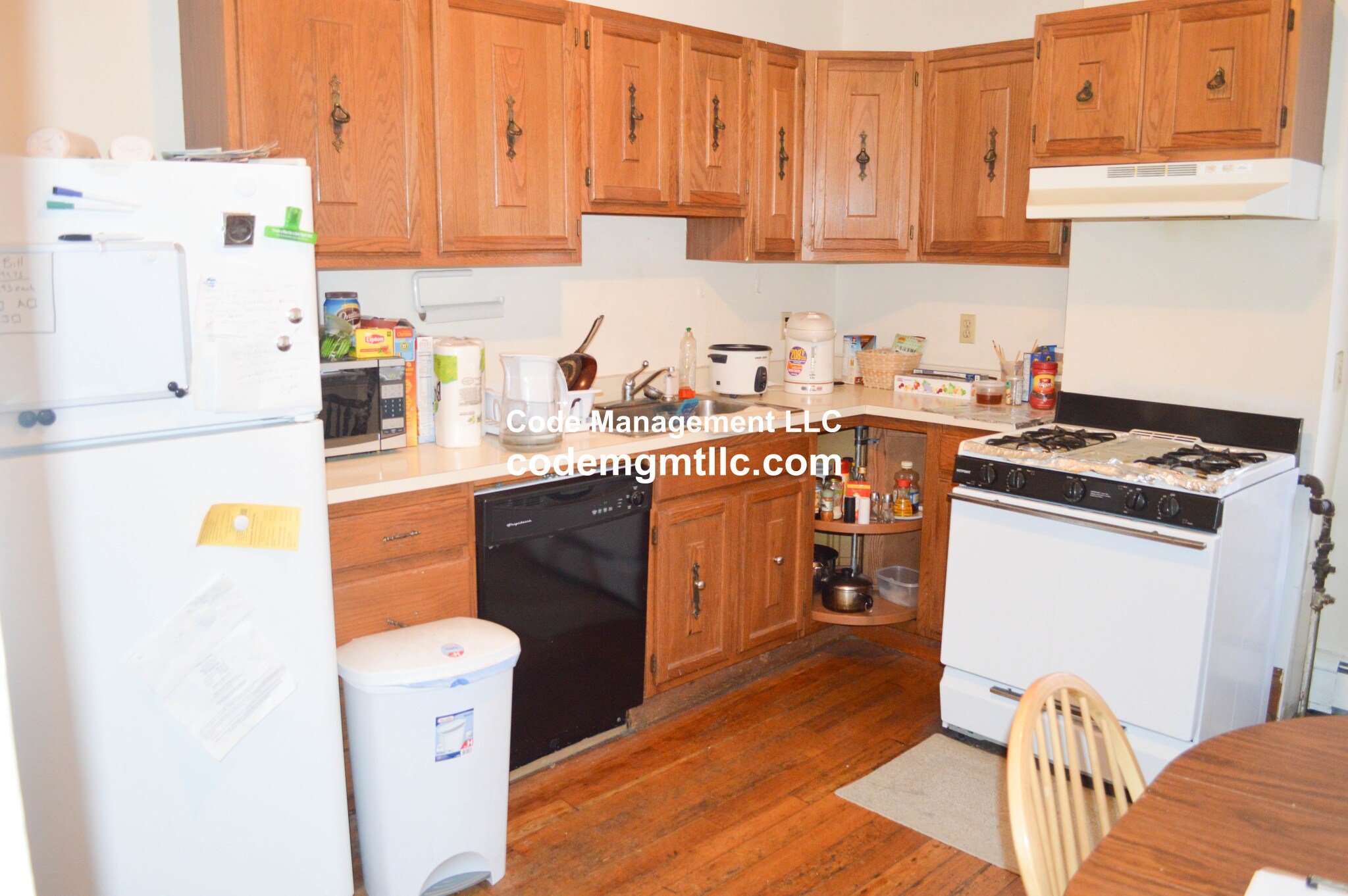 Building Photo - 33 Calumet St