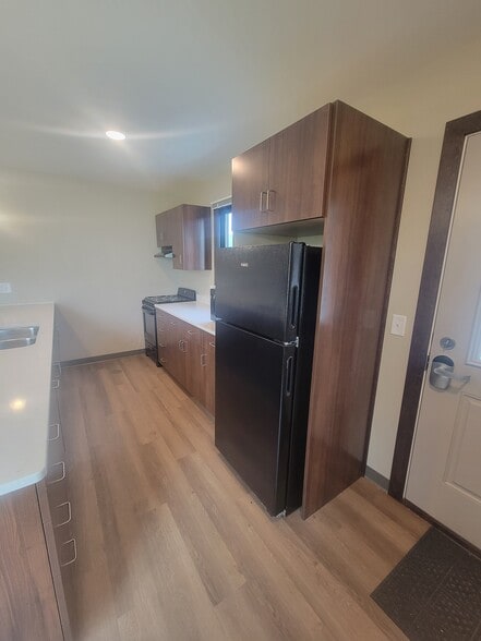 Building Photo - 145 Hope Village Way