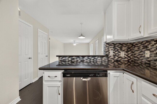 Building Photo - 2020 Huldy St