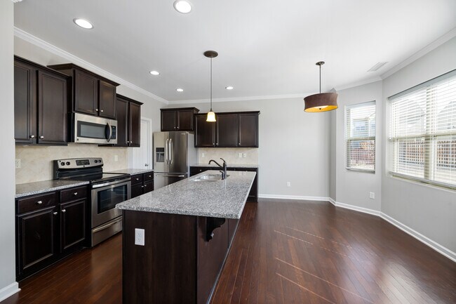 Building Photo - 26 Stonemoor Cir