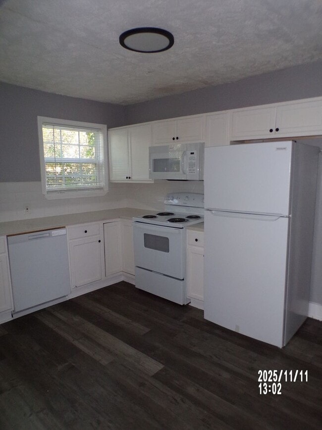 Building Photo - remodeled home