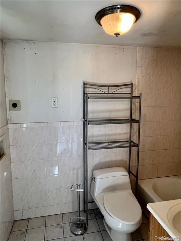 Building Photo - 22 Kelly Hill Rd