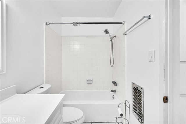 Building Photo - 320 S Gramercy Pl