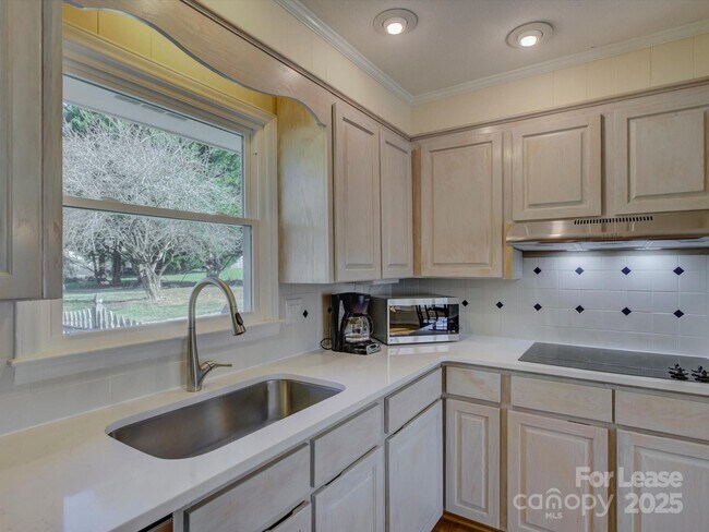 Building Photo - 3409 Oak Tree Trail