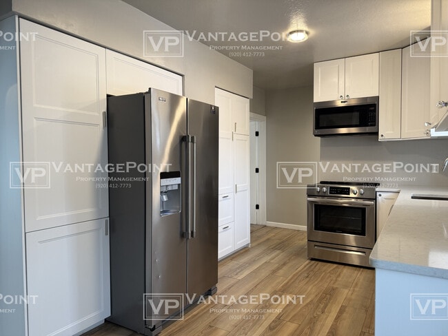 Building Photo - 1342 12th Ave