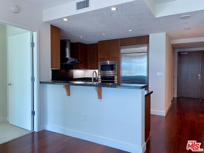 Building Photo - 3141 Michelson Dr