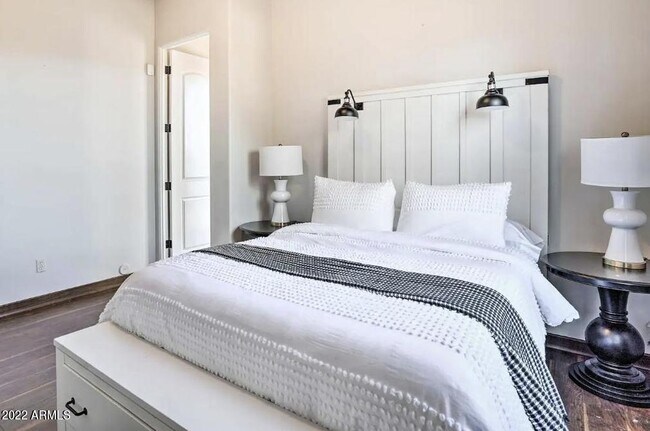 Building Photo - 13639 E Hedgehog Pl