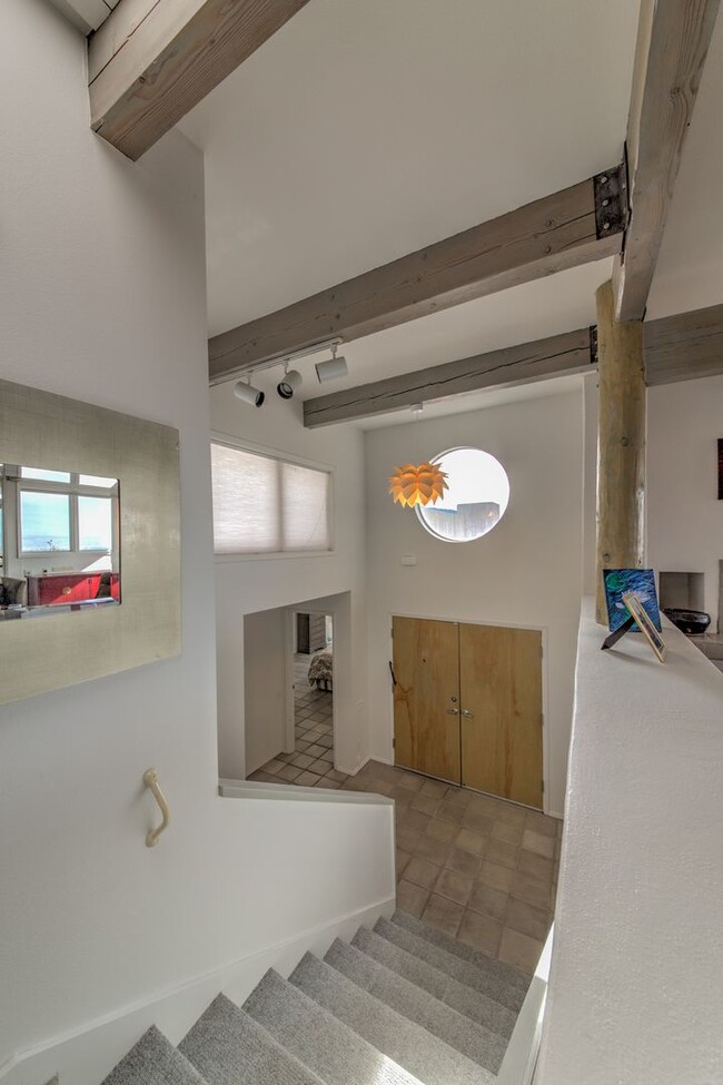 Building Photo - SANDIA HEIGHTS EXECUTIVE RENTAL 2+Story 3B...