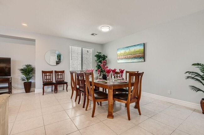 Building Photo - Southwest Home for Rent