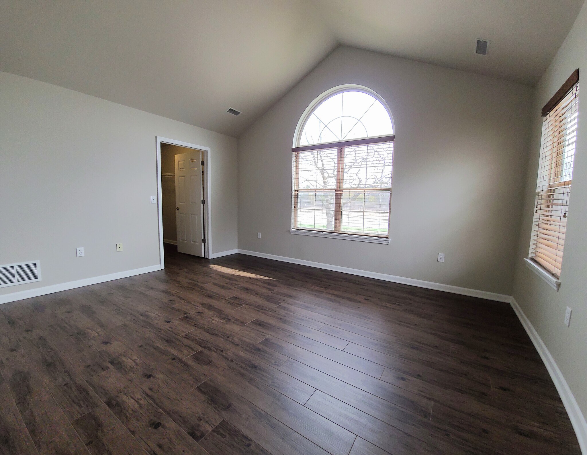 Building Photo - N70W15476 Amberleigh Cir