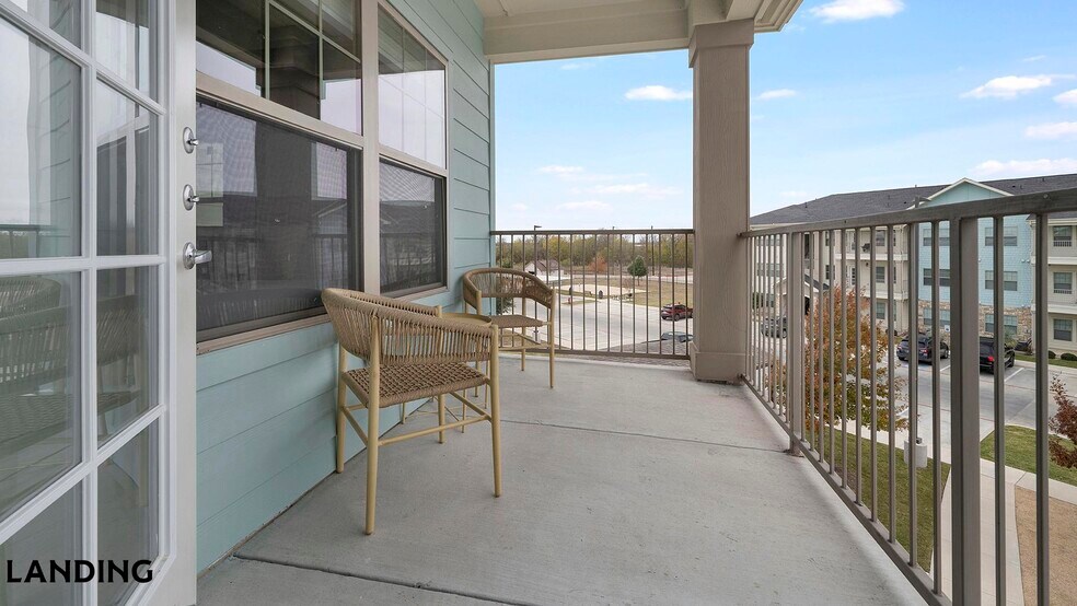 Building Photo - 2115 Windsor Blvd