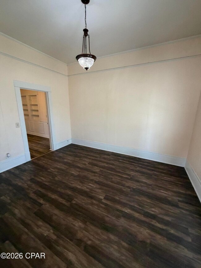 Building Photo - 1002 Indiana Ave