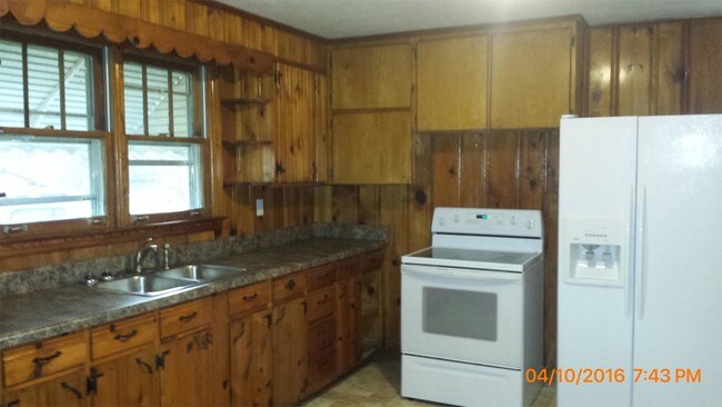 Building Photo - 504 McLemore St