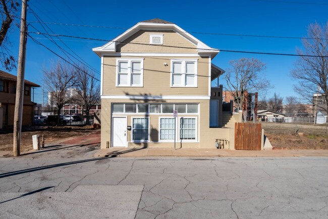Primary Photo - W 14th St Duplex