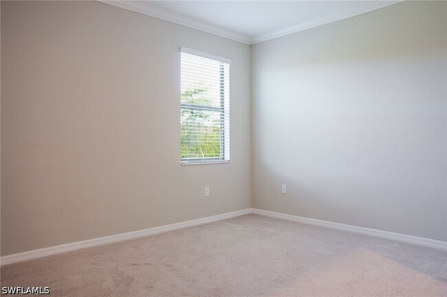 Building Photo - 1573 Vizcaya Ln