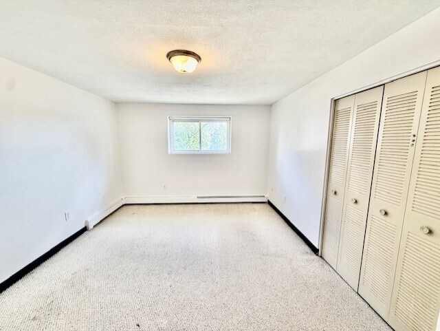 Building Photo - 65 Woodlawn Ave