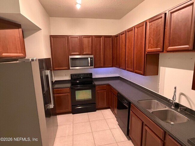 Building Photo - 7071 Deer Lodge Cir