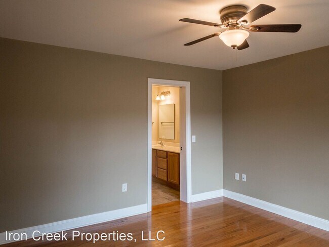 Building Photo - 3 br, 2.5 bath House - 15 Iris Hill Drive