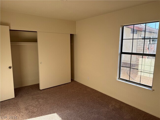 Building Photo - 720 Sea Pines Ln