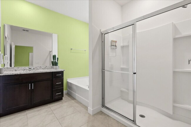 Building Photo - 7850 Oak Reflection Lp