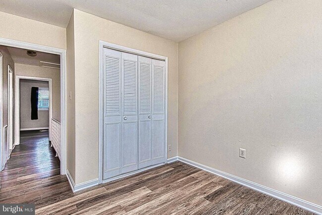 Building Photo - 8467 Ivy Glen Ct